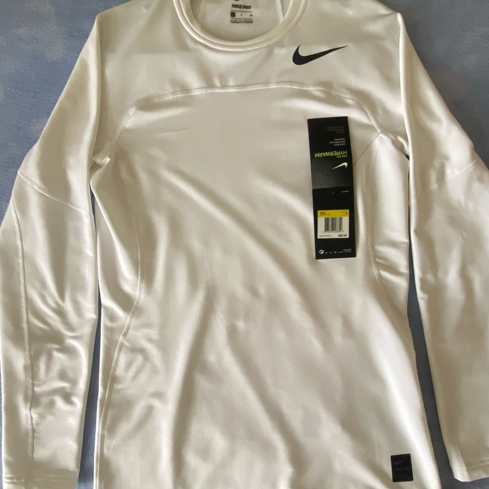 Nike Men’s long-sleeve athletic shirt. Sale!!!!!
